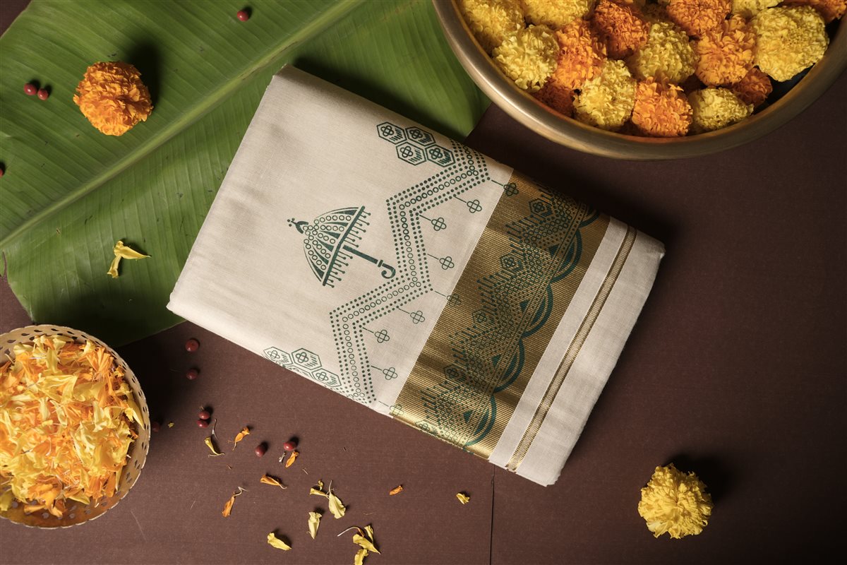 Green Heritage Temple Tissue saree - Tissue Silk - SAREES - WOMAN | Trida Fashion