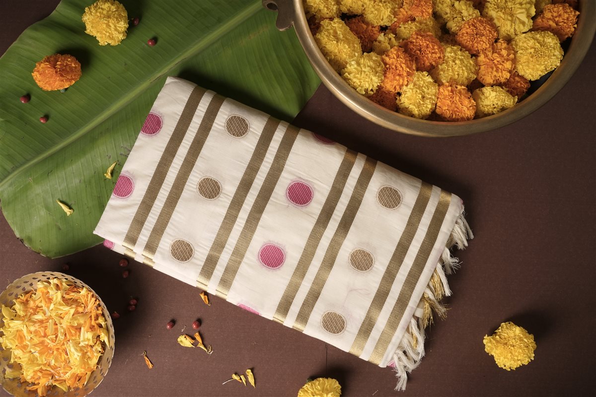 Gold Rekha Bindi Kasavu Saree - Handloom Cotton - SAREES - WOMAN | Trida Fashion