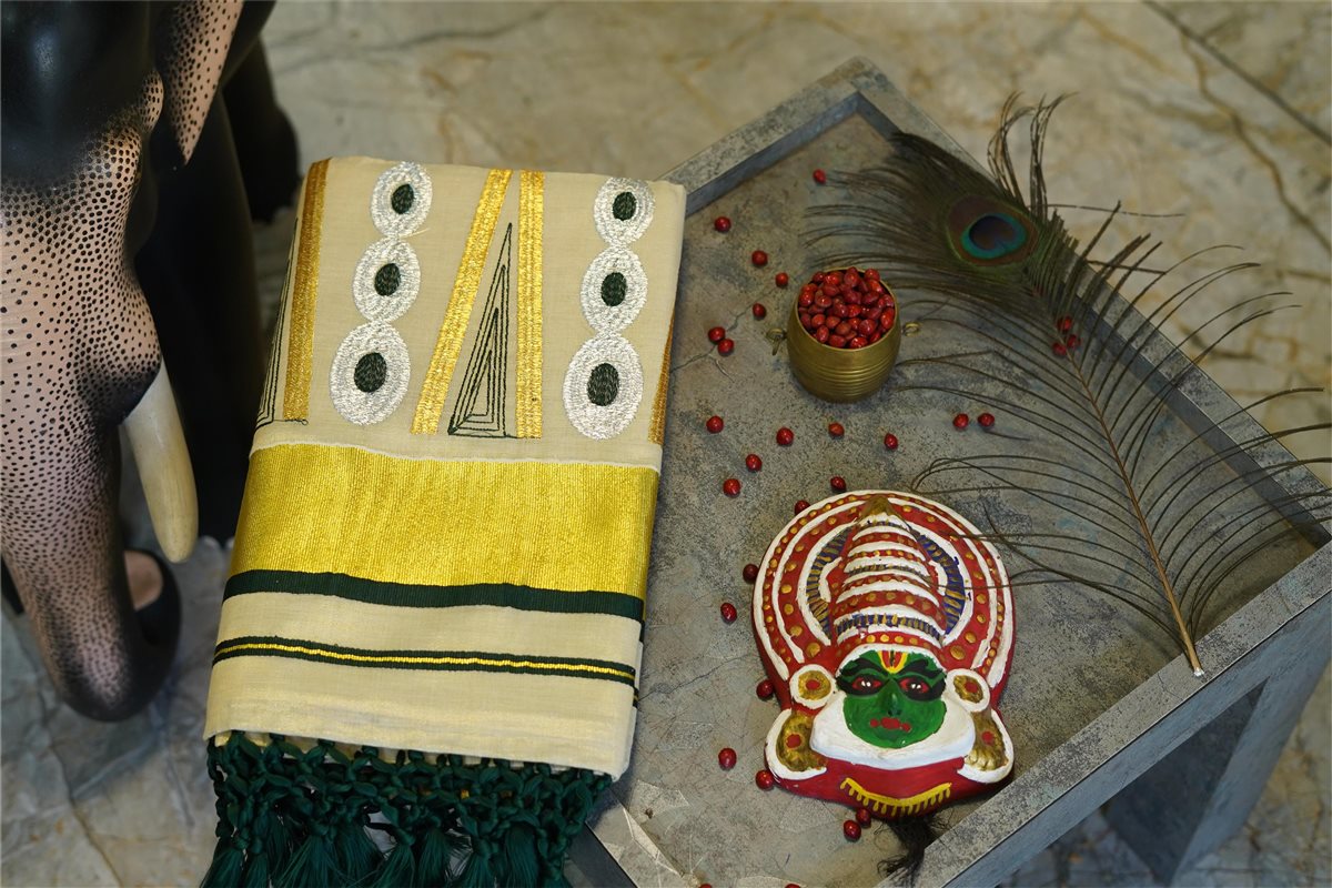 Forest_Geometry_Kasavu_Saree